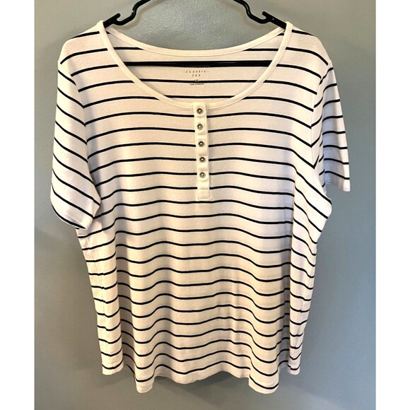 croft & barrow Tops - Croft & Barrow Classic Tee Black/White Stripes Size 1X